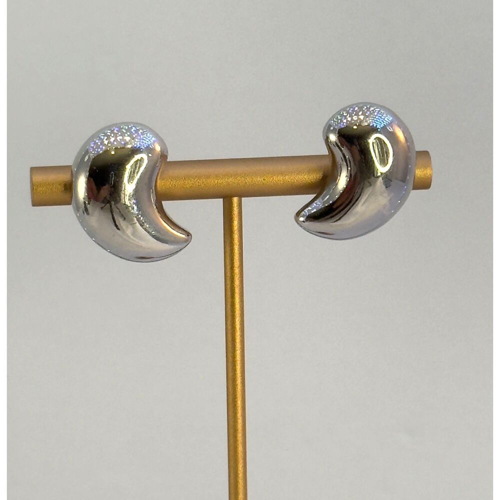 Vintage Teardrop Clip on Earrings